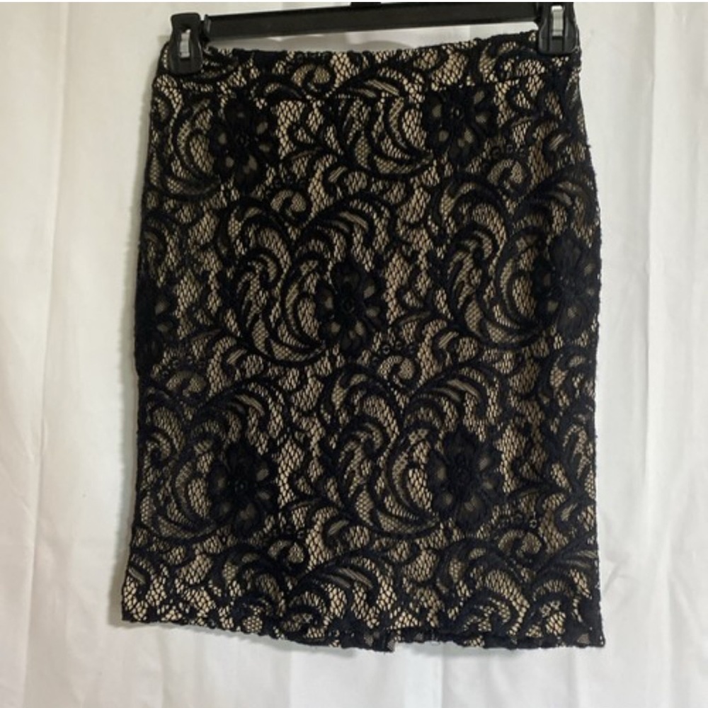 INC 90s Y2K goth Women’s Skirt Black Lace Overlay Lined Beige Size 0